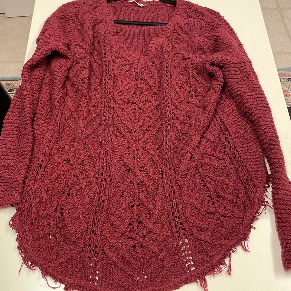 Free people oversized deep red woven knit sweater size large